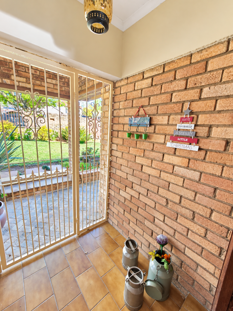 4 Bedroom Property for Sale in Wilkoppies North West